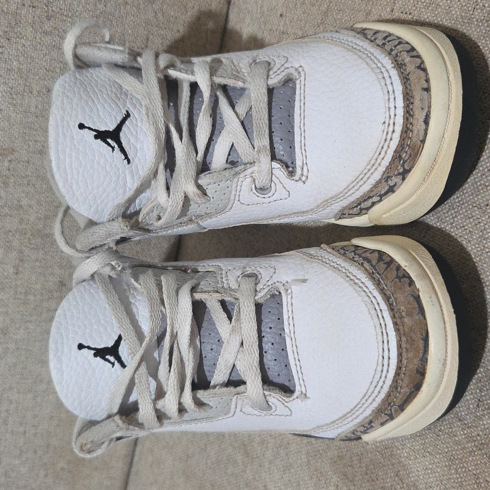 Jordan Kids White and Gray Sneakers 11c